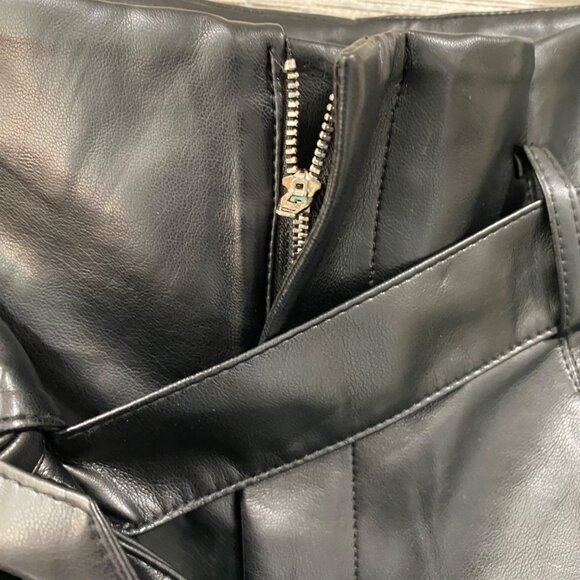 🖤 Wednesday Addams Chic Black Pleather Bow-Belt Shorts 🕷️ Back-to-School Goth - Picture 3 of 7